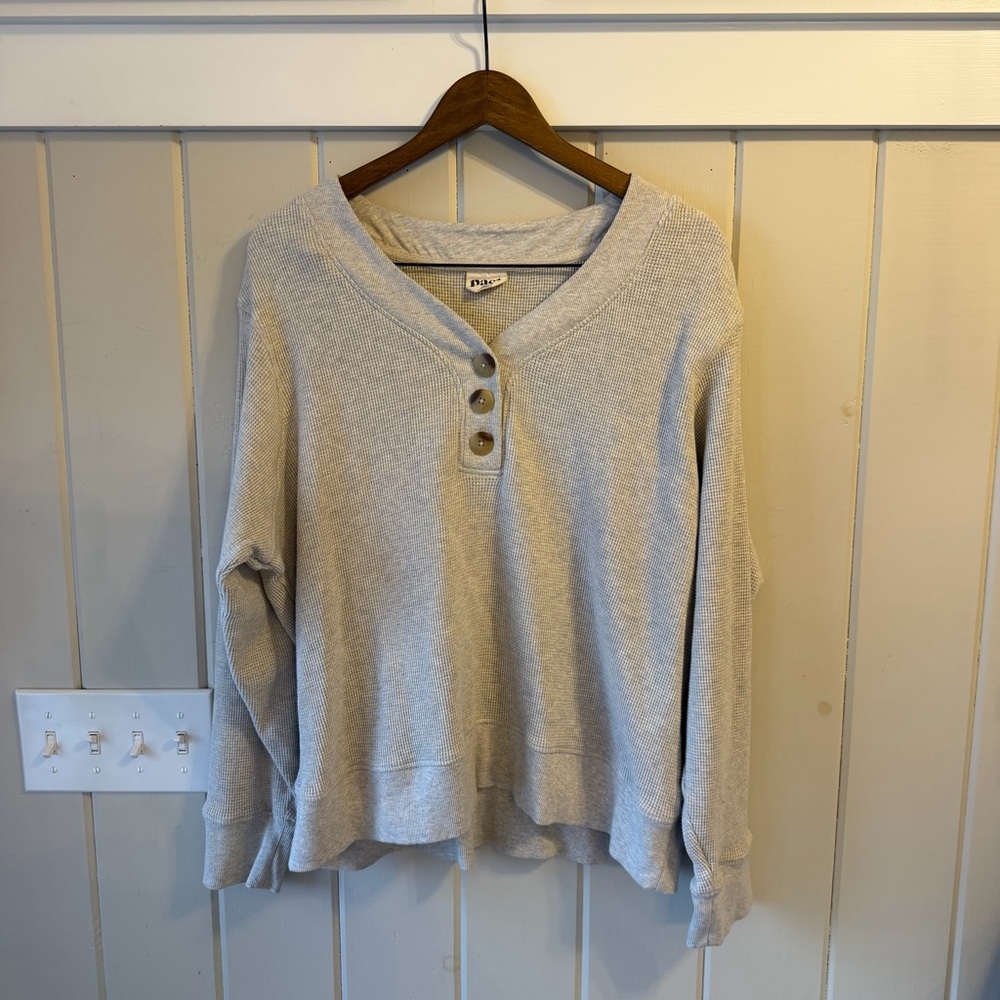 NWOT Pact Light Gray Waffle Knit Pullover Top, Size XL